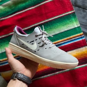 Nike SB Nyjah Atmosphere Grey/Pale Ivory